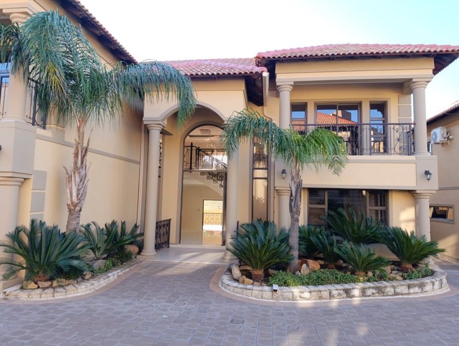 5 Bedroom Property for Sale in Kiepersol Free State